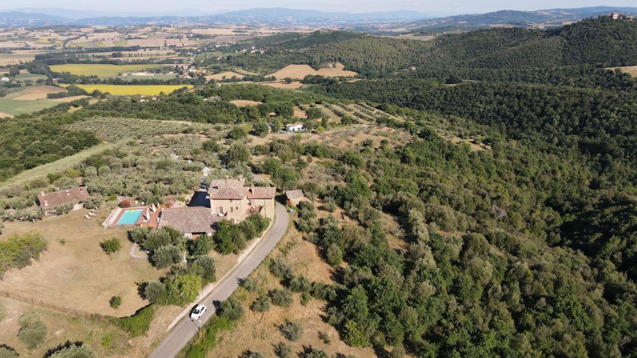 Podere Schioppello Casale Con Appartamenti Privati Cibottola Extérieur photo