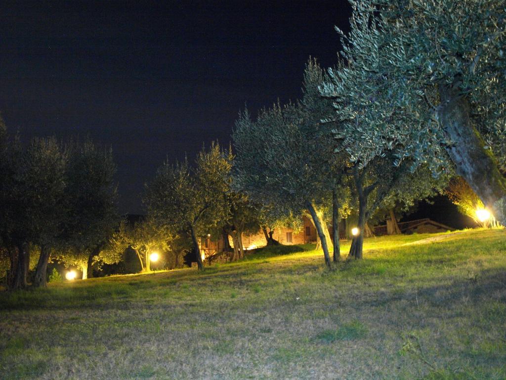 Podere Schioppello Casale Con Appartamenti Privati Cibottola Extérieur photo